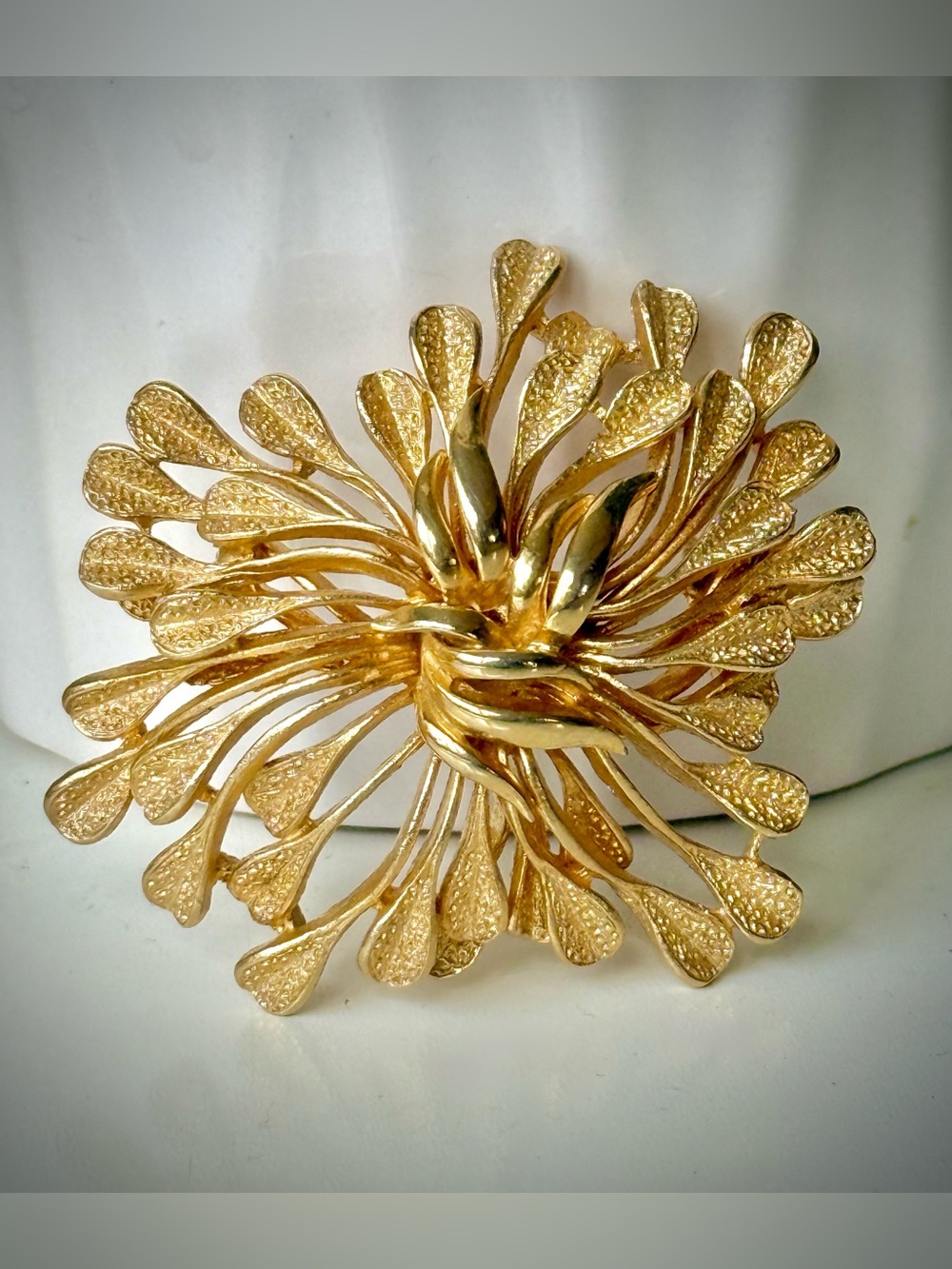 Vintage Mid Century Corocraft Gold Tone 3D Textured Floral Brooch Pin